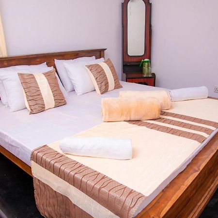 Rose Palace Nuwara Eliya Bagian luar foto
